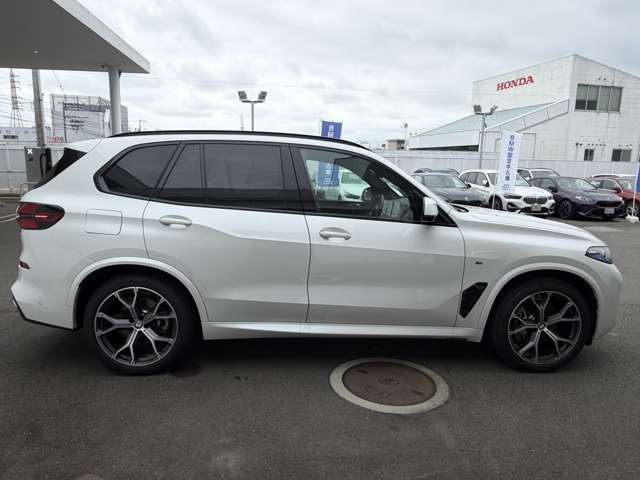 BMW X5 8