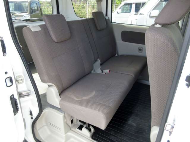 Nissan NV100 Clipper 11