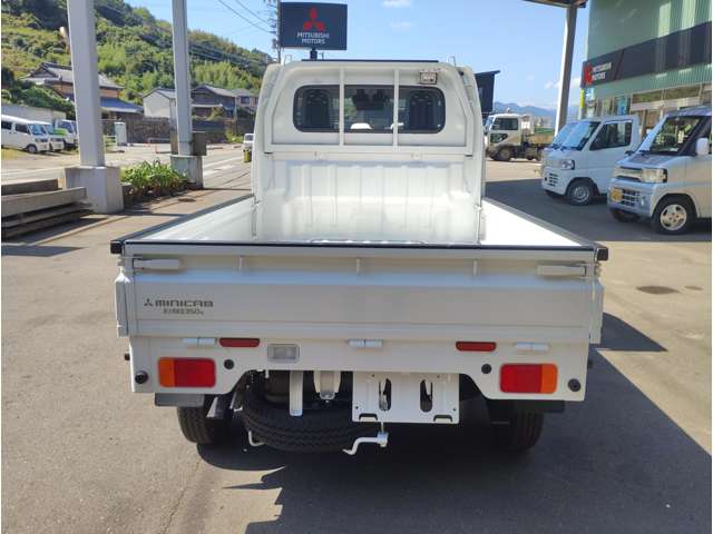 Mitsubishi Minicab Truck 3