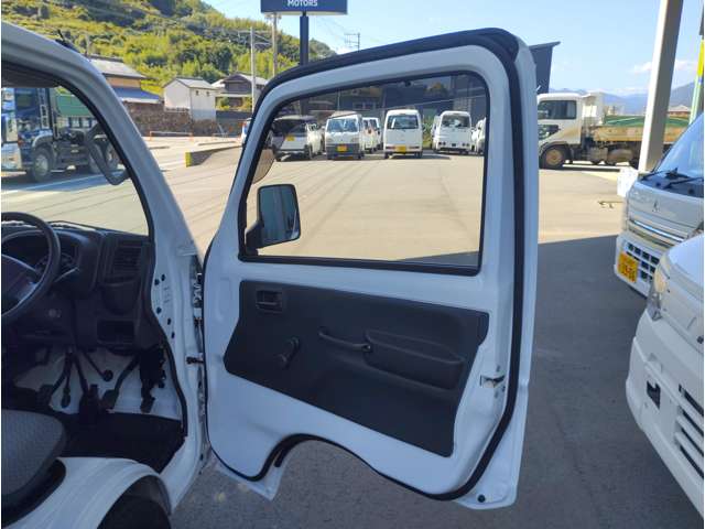 Mitsubishi Minicab Truck 7