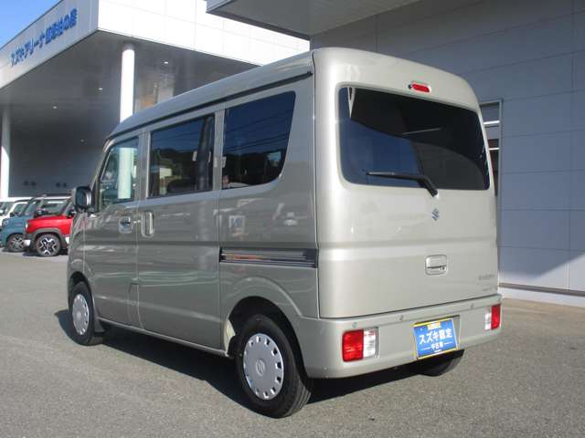Suzuki Every 12
