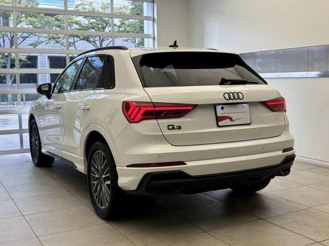 Audi Q3 9