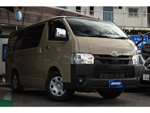 Toyota Hiace Van 9