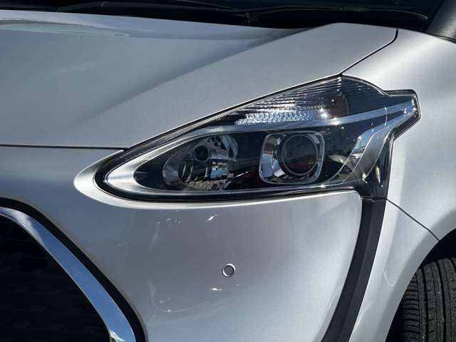 Toyota Sienta 11