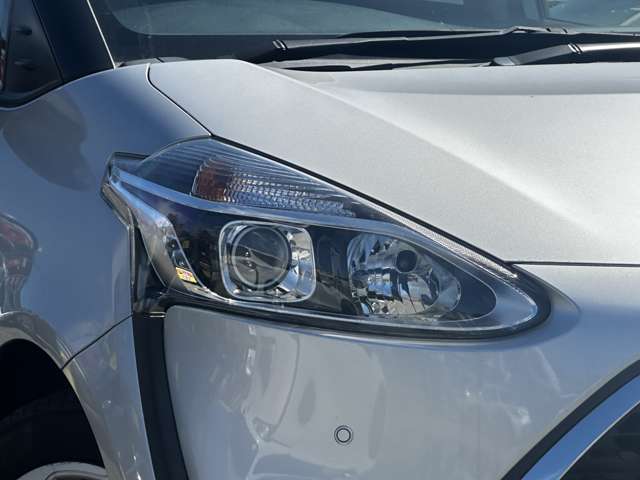 Toyota Sienta 12