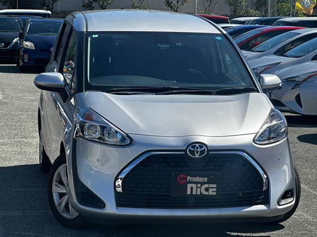 Toyota Sienta 7