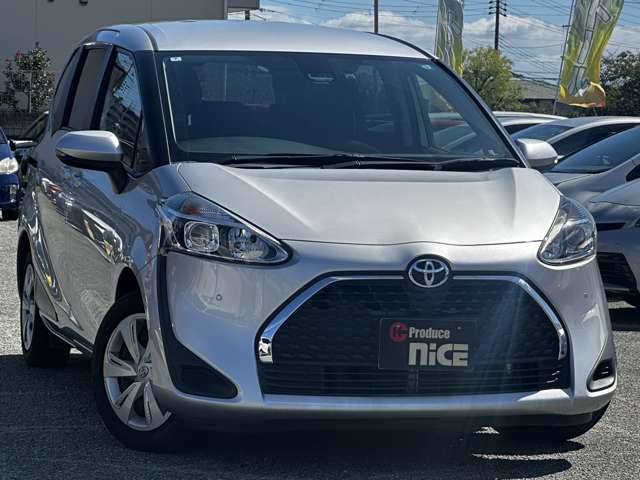 Toyota Sienta 8