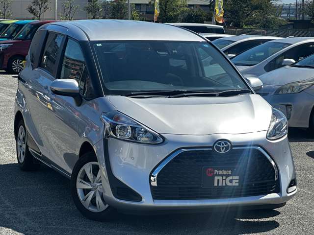 Toyota Sienta 9