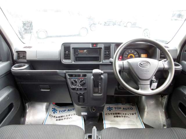 Daihatsu Hijet Cargo 3