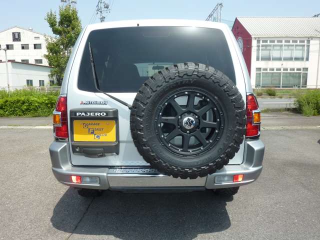 Mitsubishi Pajero 4