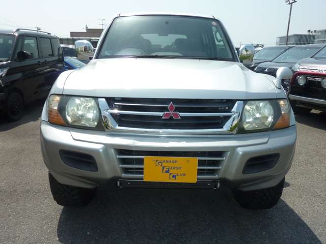 Mitsubishi Pajero 8