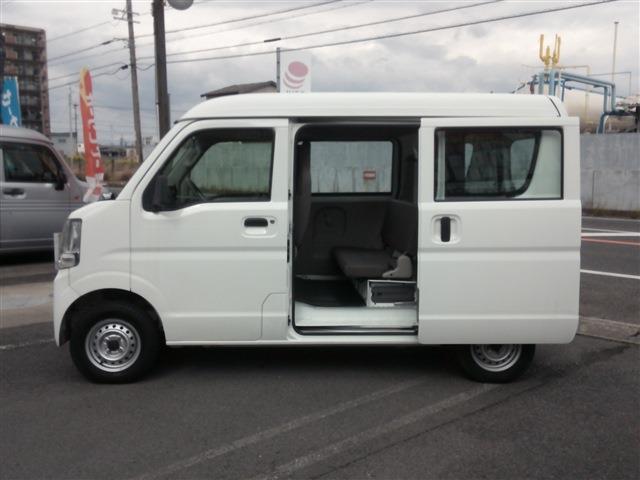 Nissan NV100 Clipper 12