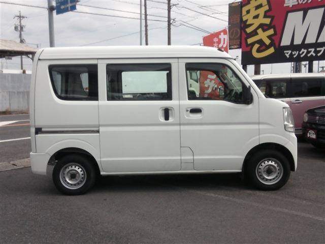 Nissan NV100 Clipper 9