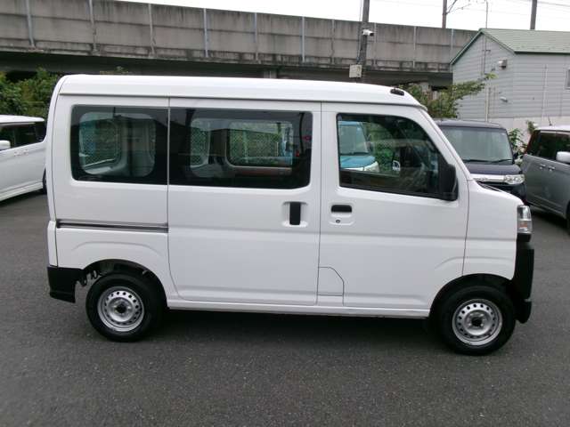 Daihatsu Hijet Cargo 9