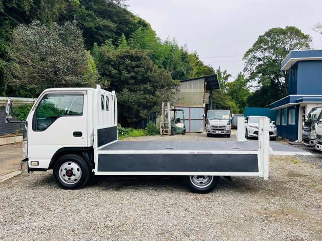 Isuzu Elf 11