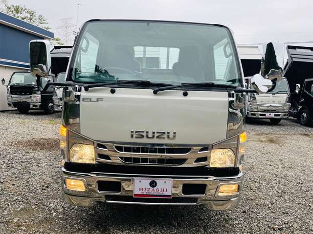 Isuzu Elf 3