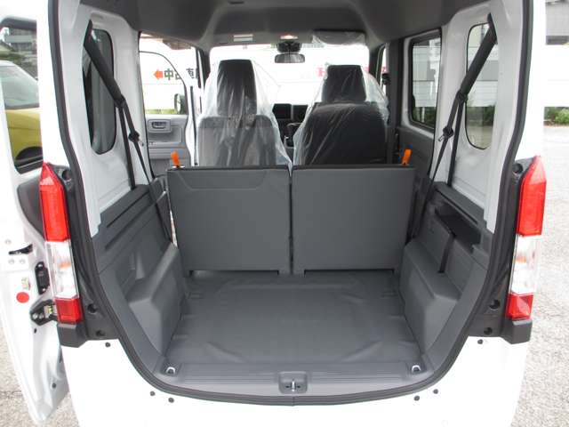 Honda N-VAN 11