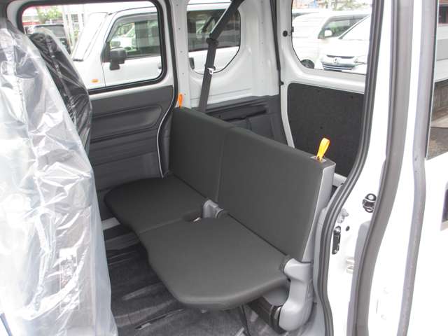 Honda N-VAN 10