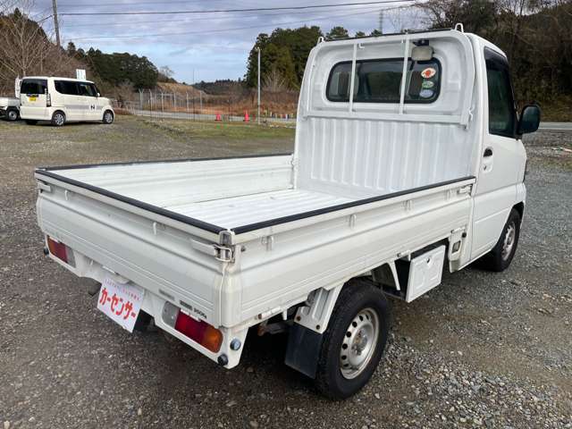 Nissan Clipper Truck 7
