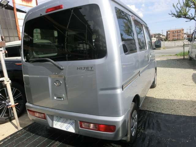 Daihatsu Hijet Cargo 8