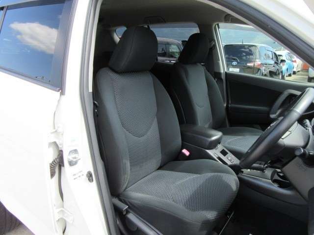 Toyota RAV4 11