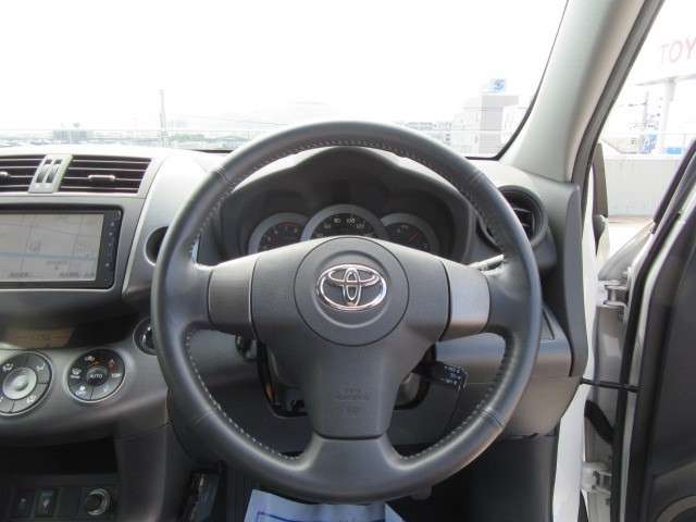 Toyota RAV4 6