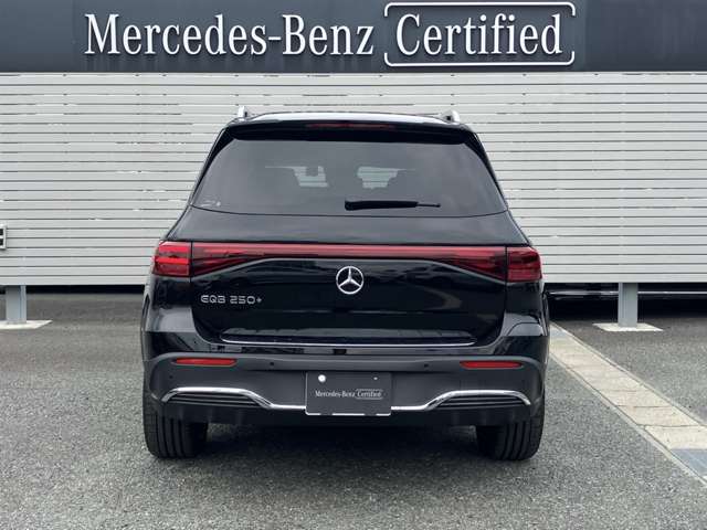 Mercedes-Benz EQB 6