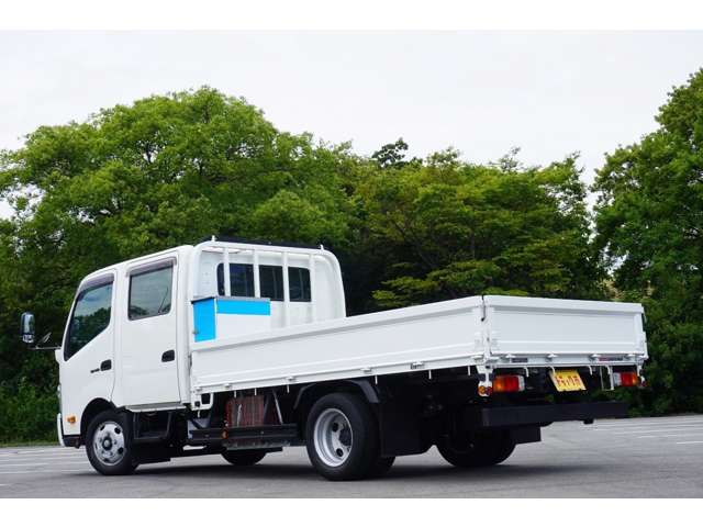 Hino Dutro 11
