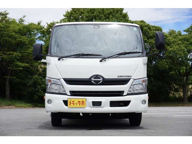 Hino Dutro 7