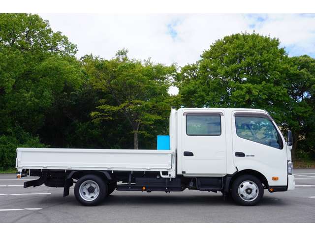 Hino Dutro 9