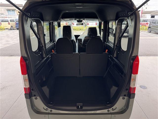 Honda N-VAN 12