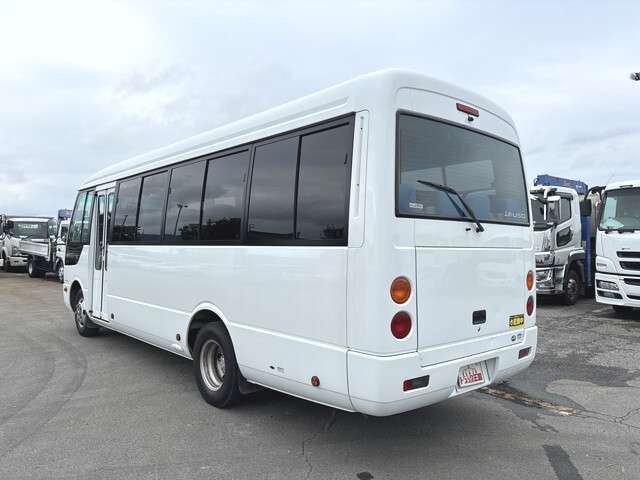 Mitsubishi Fuso Rosa 3