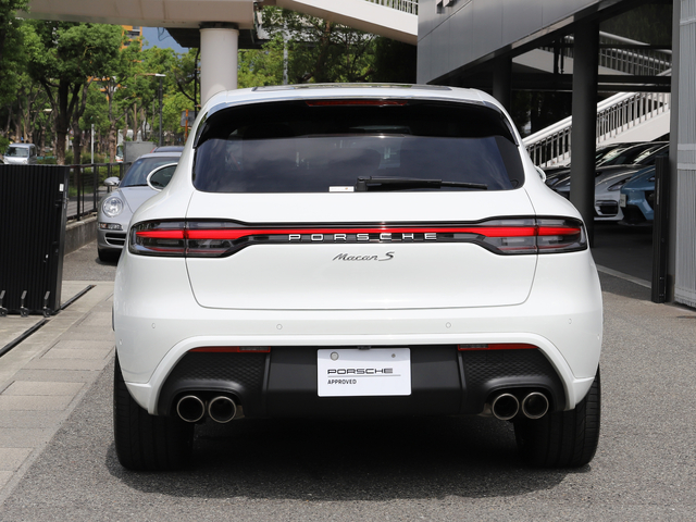 Porsche Macan 2