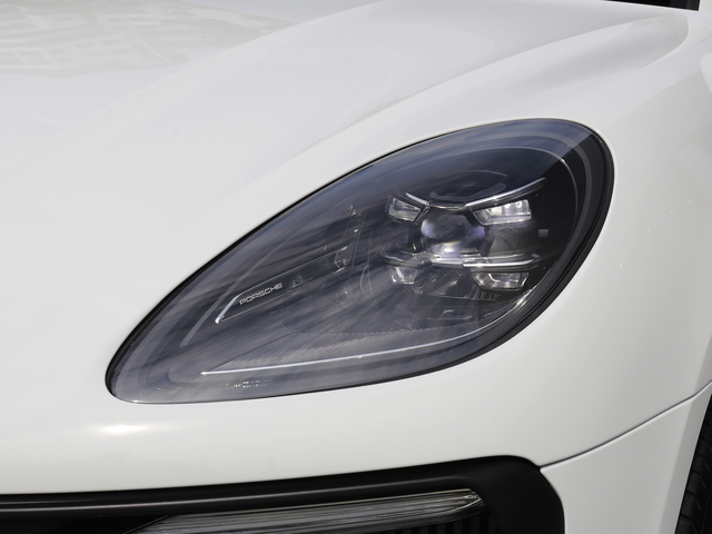 Porsche Macan 4
