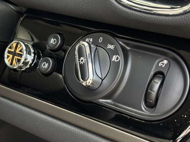 MINI Crossover 7