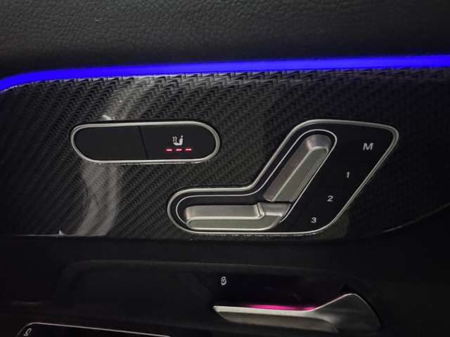Mercedes-Benz GLA-Class 4
