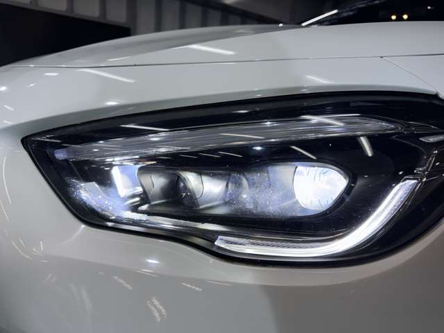 Mercedes-Benz GLA-Class 9