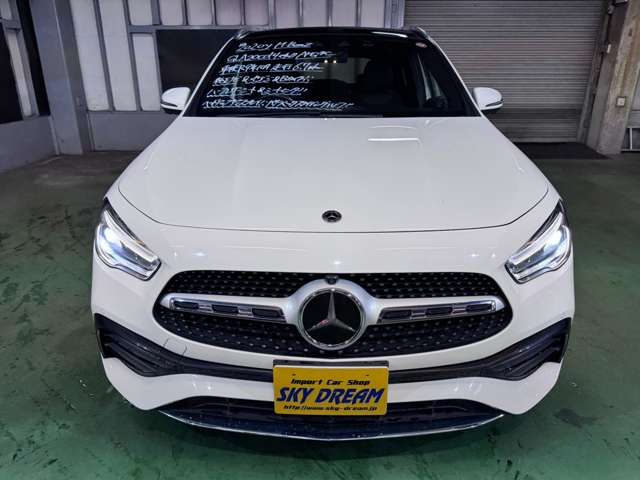 Mercedes-Benz GLA-Class 10