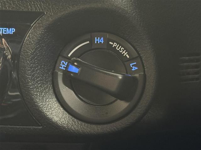 Toyota Hilux 12