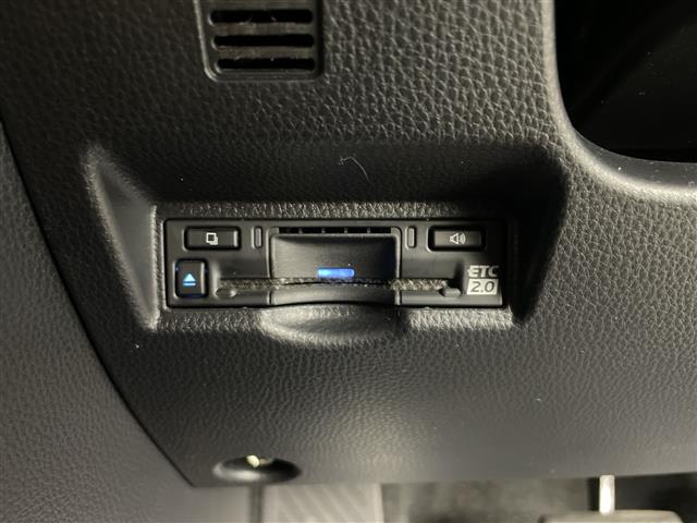 Toyota Voxy 7