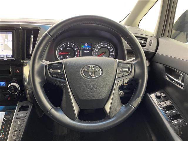 Toyota Vellfire 8