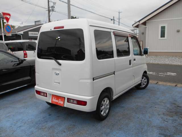 Daihatsu Hijet Cargo 10