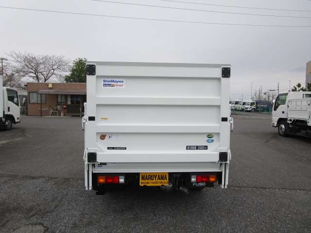 Mitsubishi Fuso Canter 6