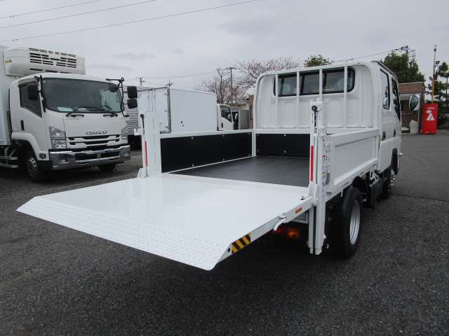 Mitsubishi Fuso Canter 11
