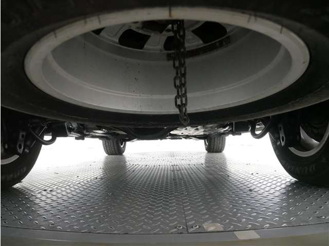 Toyota Land Cruiser 200 6