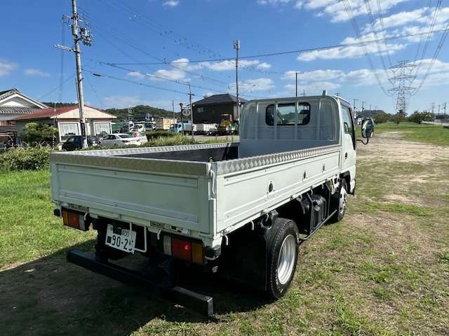 Isuzu Elf 9
