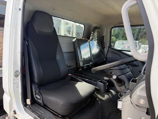Mitsubishi Fuso Canter 11