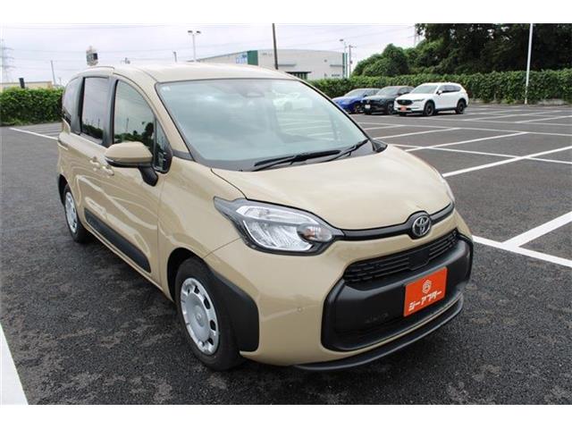 Toyota Sienta 10