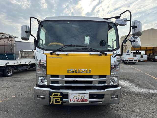 Isuzu Forward 6