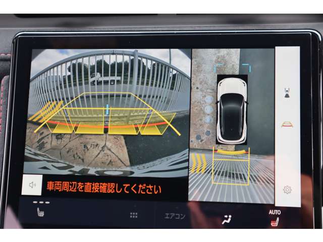 Lexus LBX 11